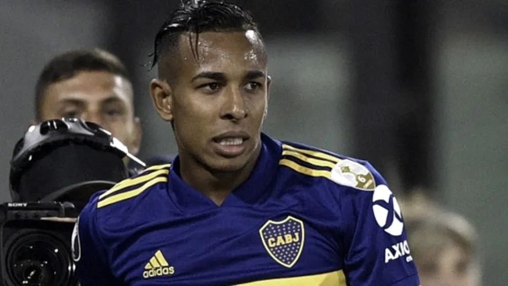 Filtran el video en el que Sebastián Villa de Boca golpea a su novia