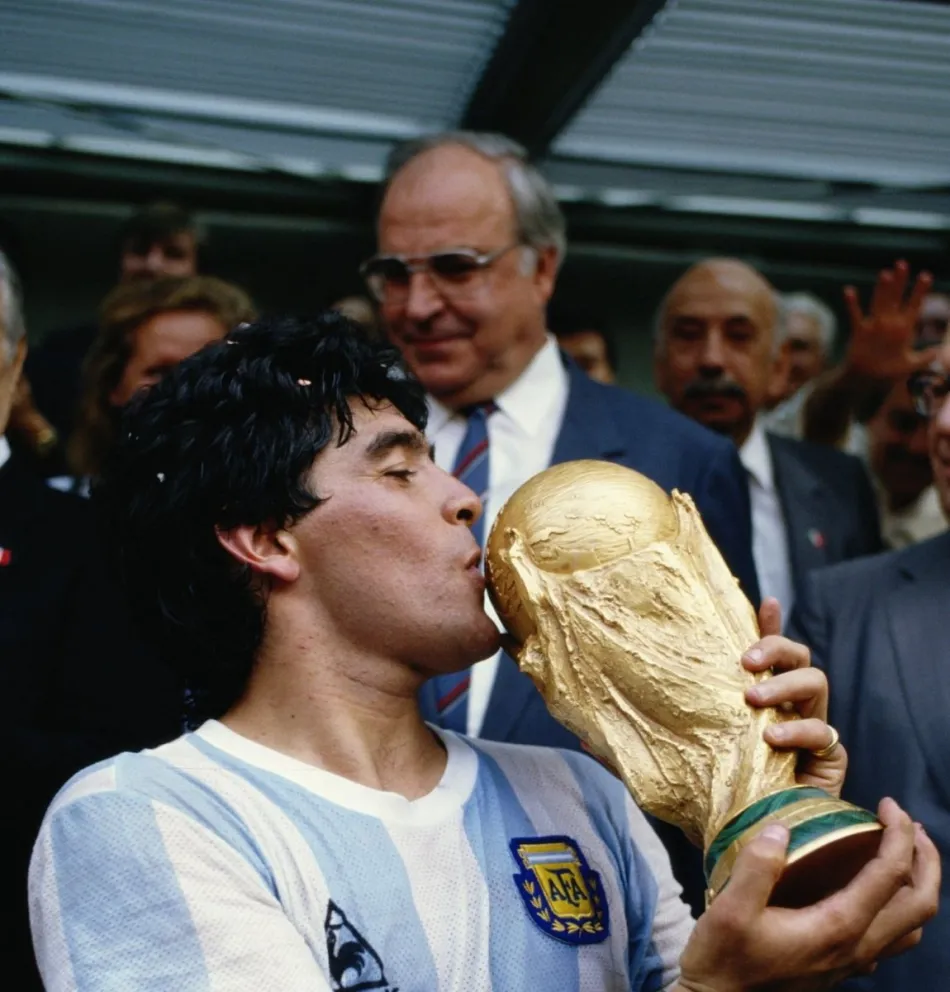 Murió Diego Maradona: los mejores goles del astro con el Napoli