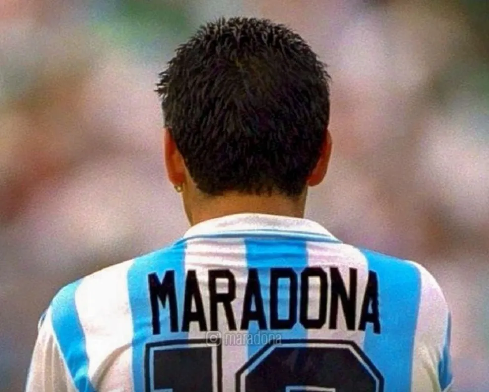 Murió Diego Maradona y el estadio del Napoles ahora podría llevar su nombre