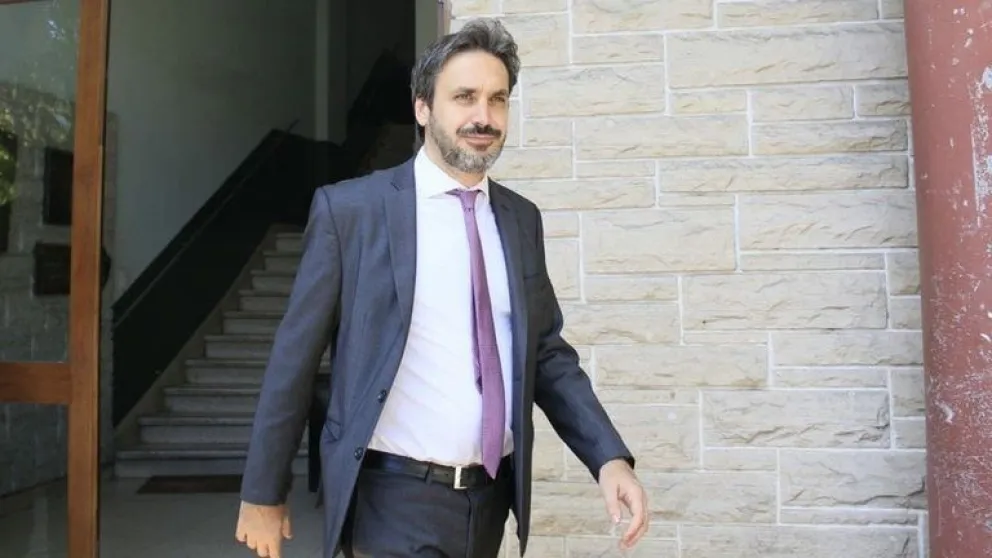 Mientras todos miran a Maradona, Alberto Fernández pretende asignar "a dedo" a un nuevo Juez Electoral