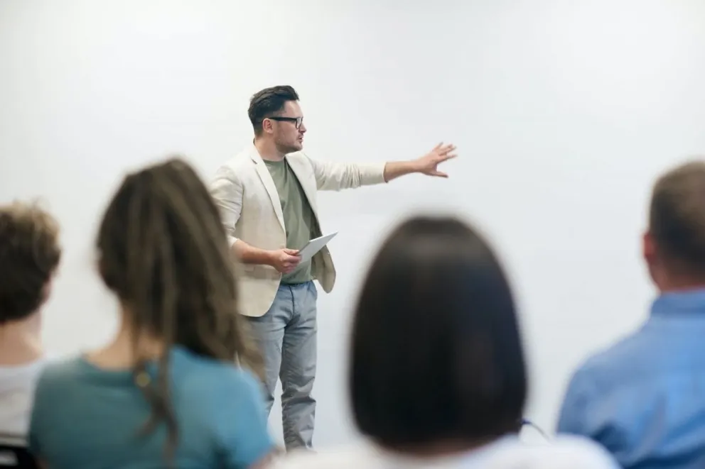 "Ser El Poder": la conferencia de Coaching Ontológico en Salta que busca ayudar a comedores infantiles