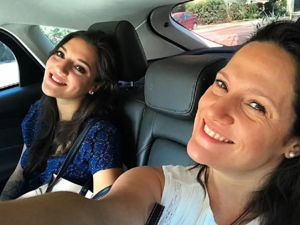 Jana Maradona y su mamá. Fuente (Instagram)