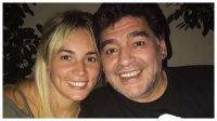 Diego Maradona y Rocío Oliva. Fuente (Twitter)