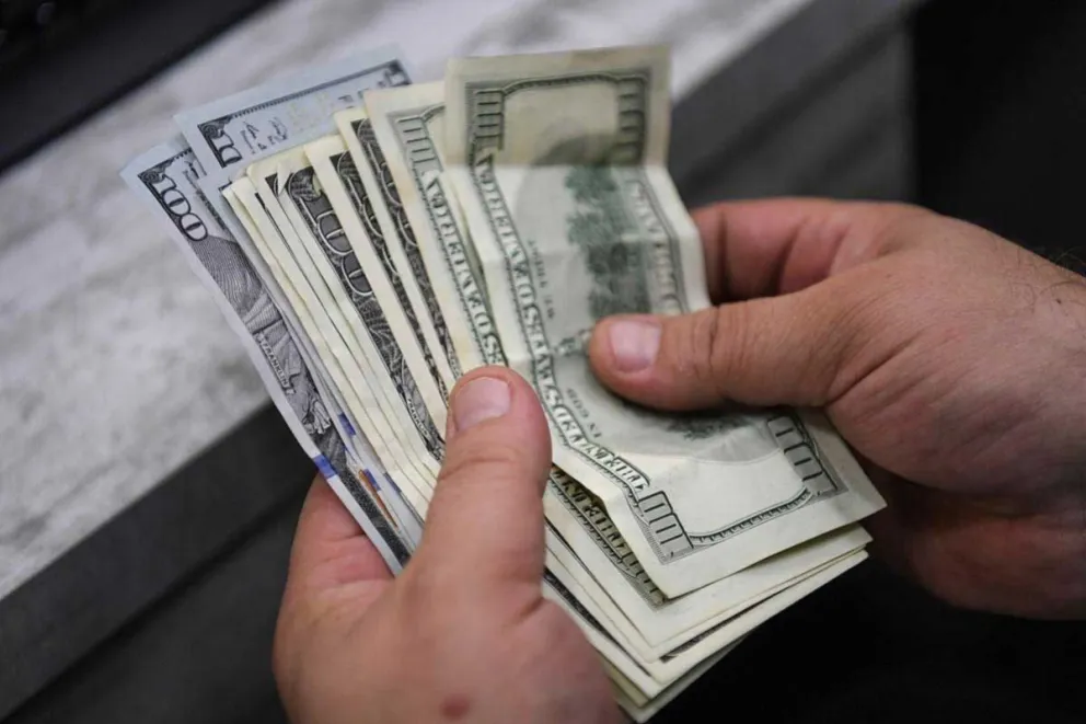 Dólar. Fuente: (Twitter)