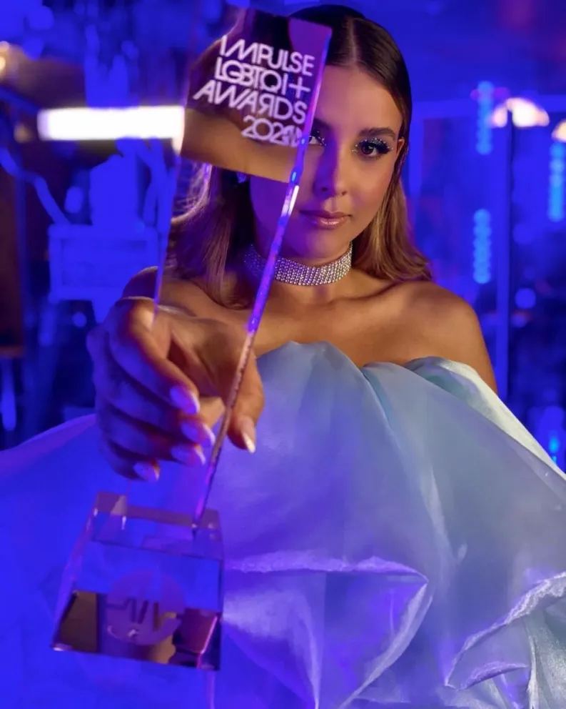 Paulina Goto cautiva a sus fans 