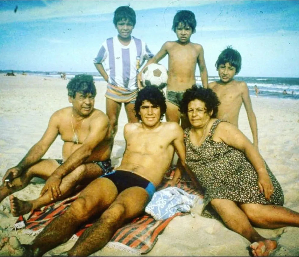 Familia Maradona. Fuente (Twitter)