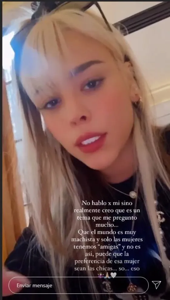Danna Paola cautiva a sus fanáticos 