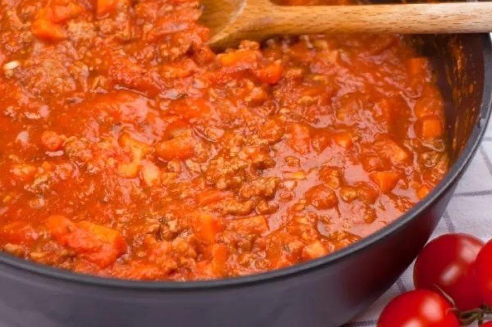 Multan a una vegana por amenazar con un cuchillo a su madre por preparar salsa boloñesa