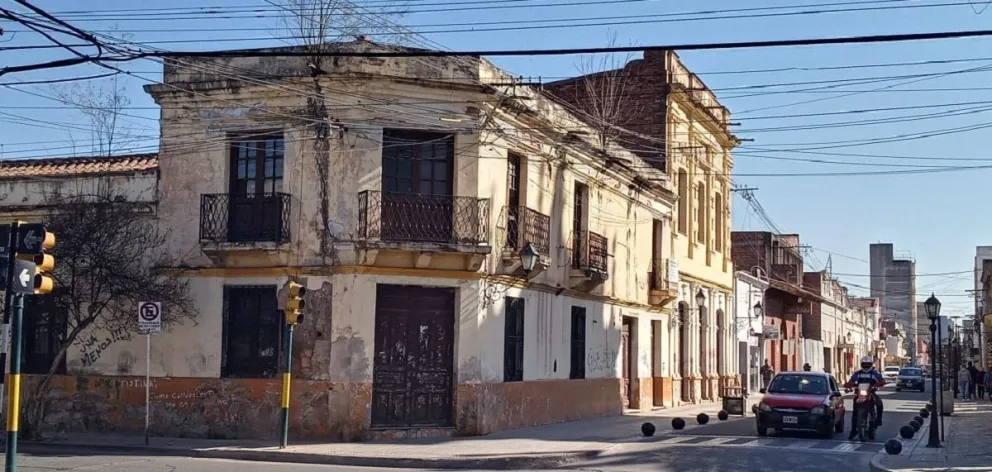 Edificio Escuela Mariano Cabezón