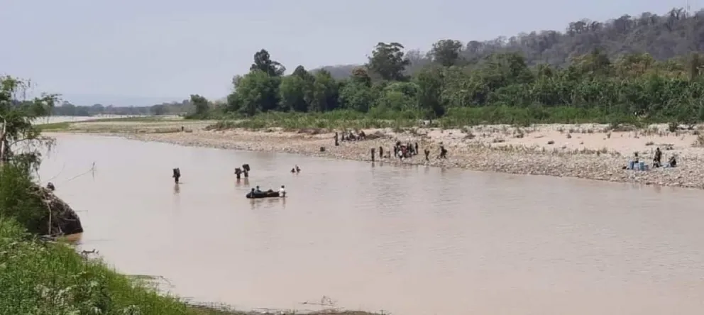 Terror en el límite con Bolivia: crece la tensión por la entrada de nuevas cepas de COVID-19