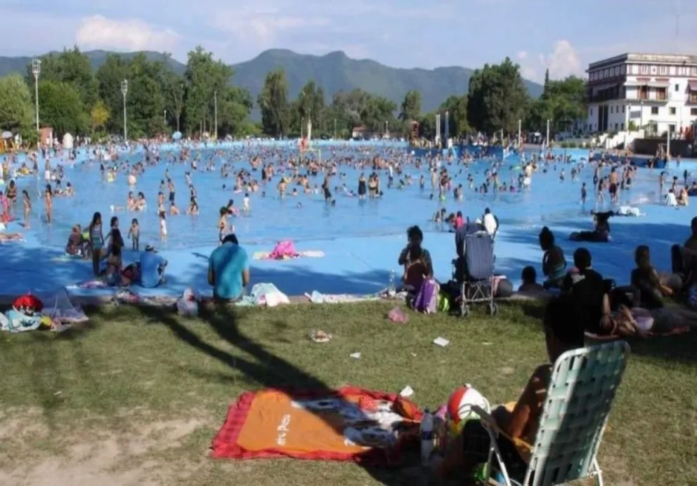 Pileta municipal. Fuente: (Twitter)