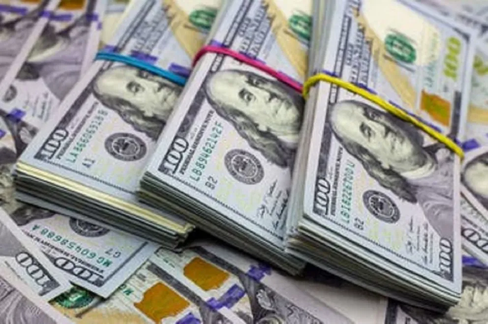 Dólar oficial y dólar blue: a cuánto abrió la cotización este martes 24 de octubre