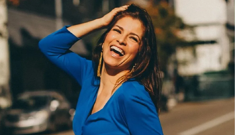 Alessandra Rosaldo de cumpleaños