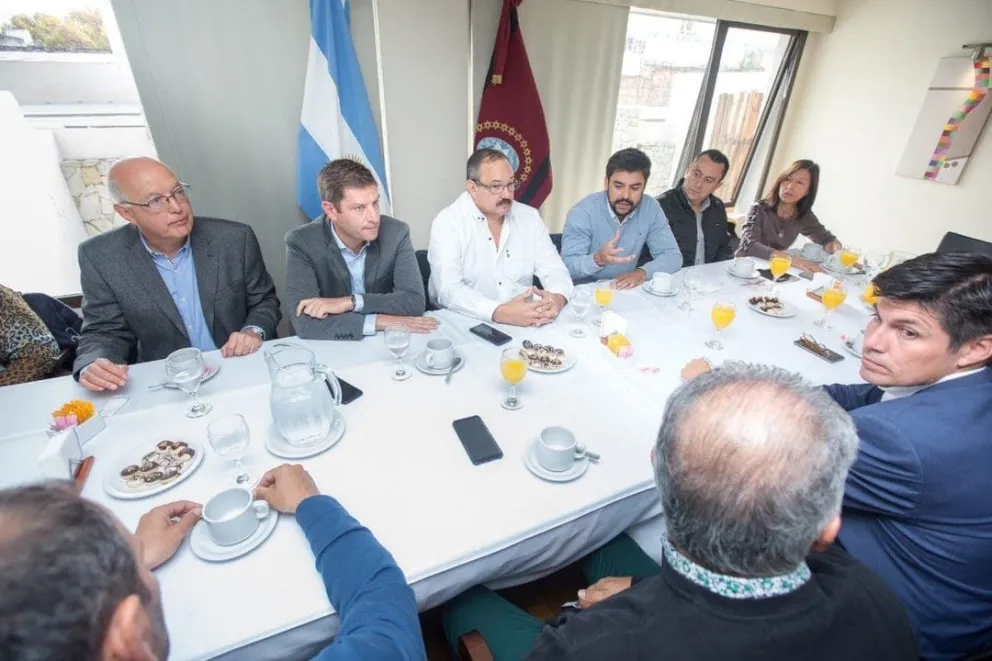 La oposición plantea una unidad consensuada con diversos espacios
