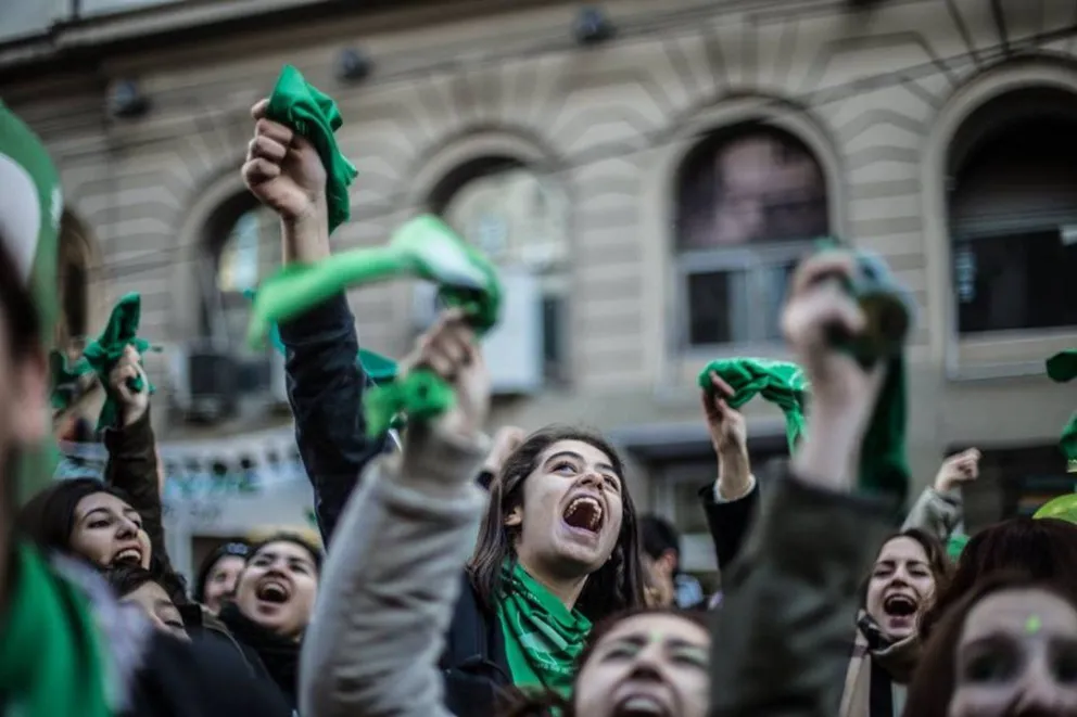 Pañuelazo verde: hoy se presenta un nuevo proyecto a favor del aborto