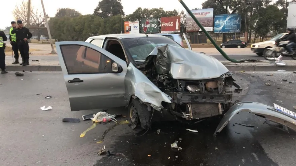 Terrible accidente sobre Avenida Banchick