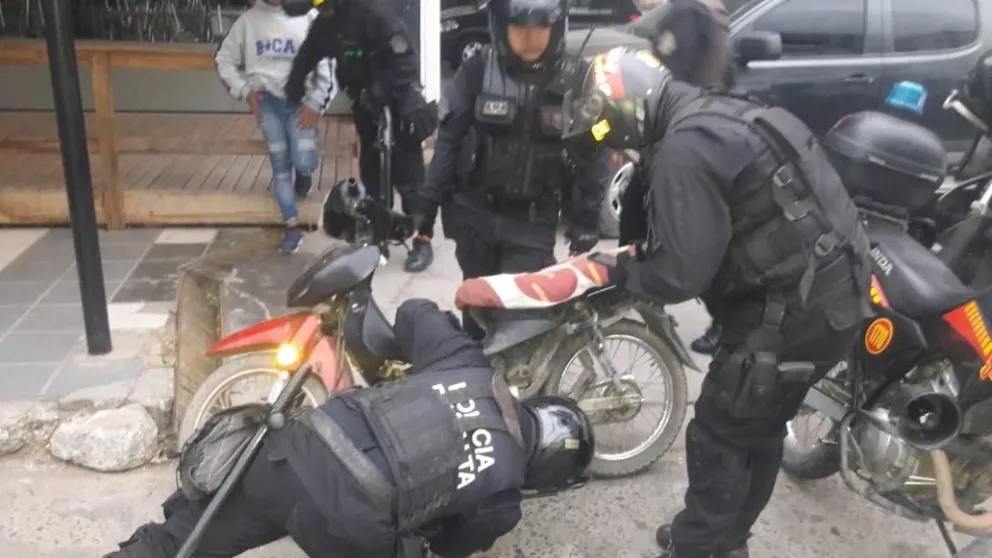 Tartagal: adolescentes fueron demorados cuando circulaban en motos robadas