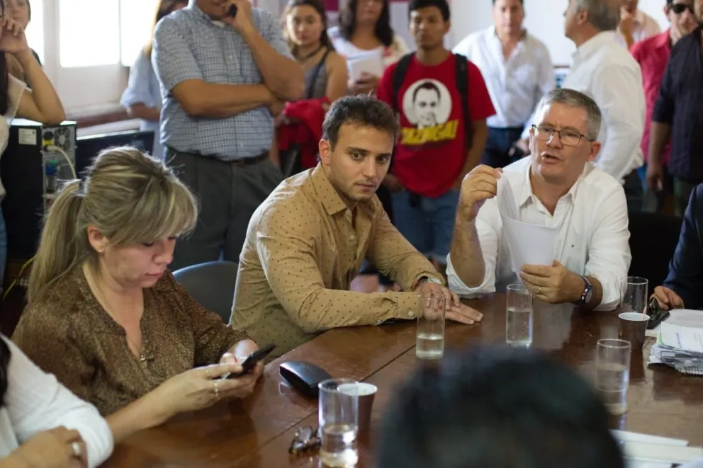 Diputados se reunieron con los estudiantes de la UCASAL