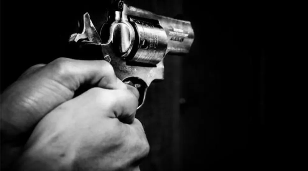 Orán: le dispararon y lo arrojaron a la vía pública