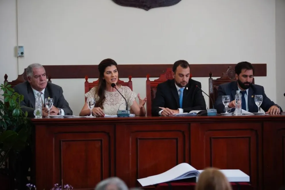 Bettina Romero dio inicio a las sesiones ordinarias del Concejo Deliberante