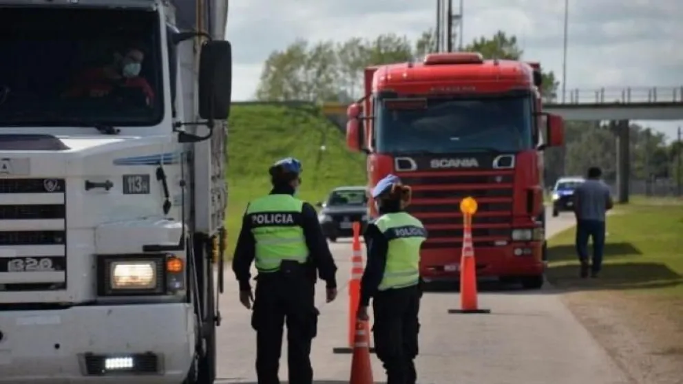 Pudo haber matado a su familia: camionero iba haciendo zigzag en la ruta 