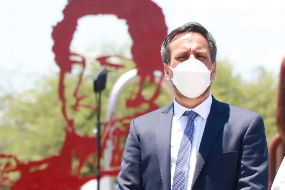 Juan Cabandié está en Salta y mañana visitará obras de agua