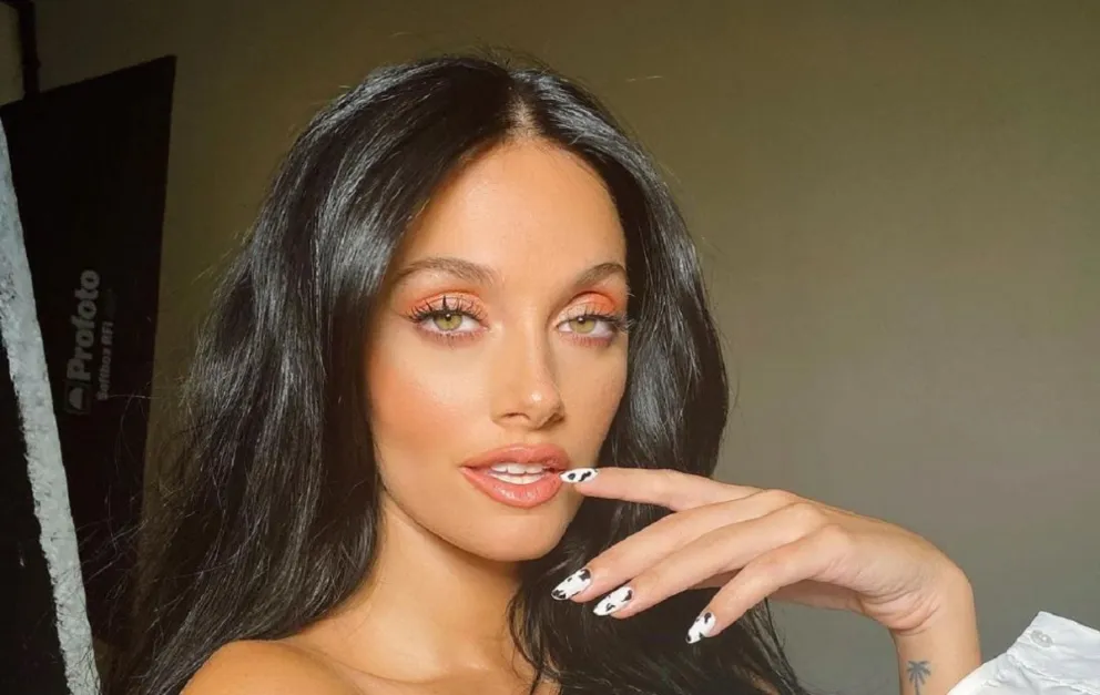 Oriana Sabatini dejó sin palabras a todos sus seguidores: ‘Lo que tienes’ es todo un éxito y así lo celebra