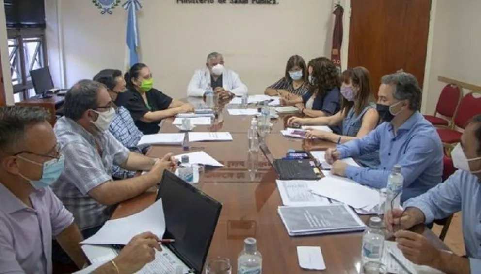Ya se sabe quiénes serán los primeros en recibir la vacuna contra el coronavirus en Salta