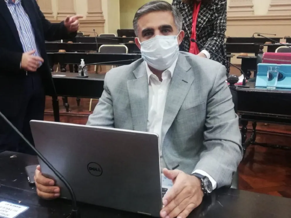 ¿Y va el tercero?: Miguel Nanni sería reelecto nuevamente para presidir a la UCR en Salta