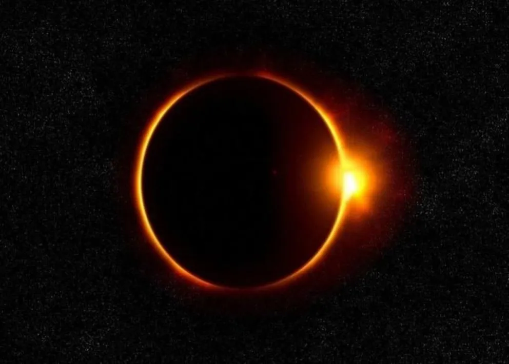Eclipse de sol. Fuente: (Twitter)