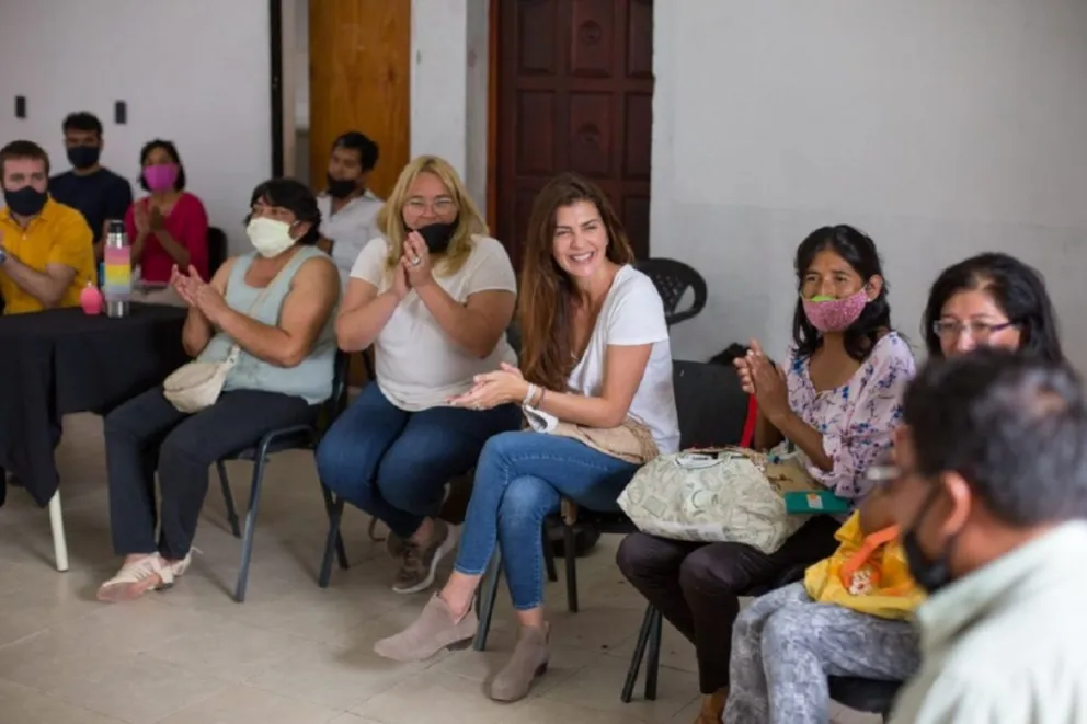 Bettina Romero dejó en claro que la prioridad de su gobierno son los vecinos salteños