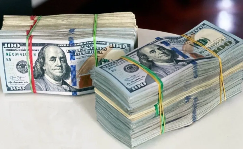 Dólar. Fuente: (Twitter)