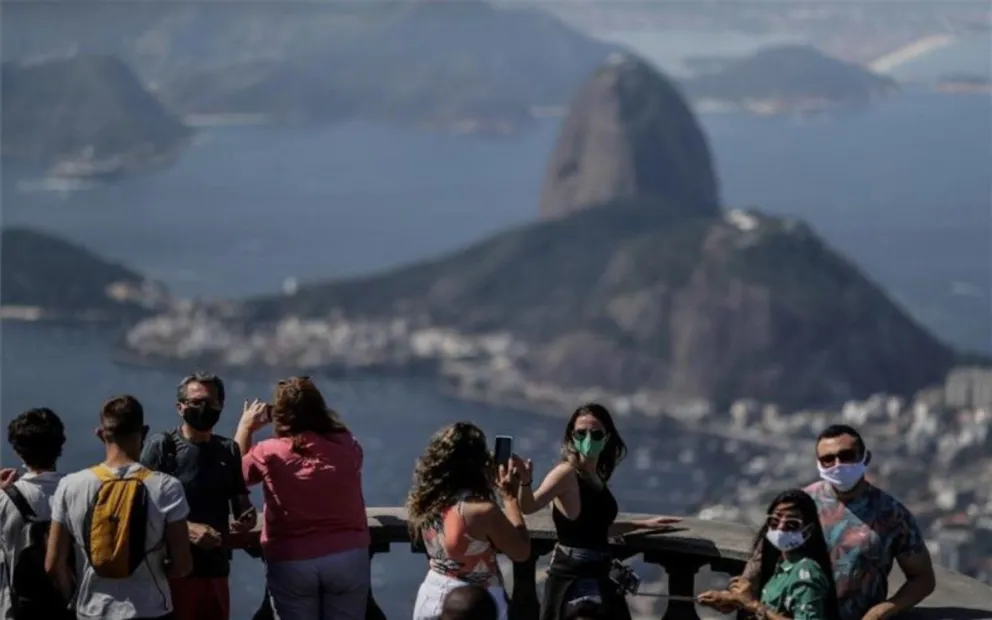 Brasil se acerca a los 14 millones de infectados por COVID-19, ¿Por qué es un problema para Argentina?