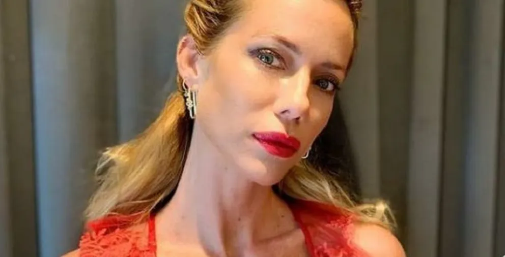 Nicole Neumann no dejó nada a la imaginación con unas fotos de alto voltaje: body transparente y atrevidas poses