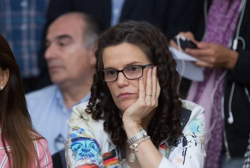  Folloni perdió ante Fiore y se queda sin la presidencia del partido Renovador