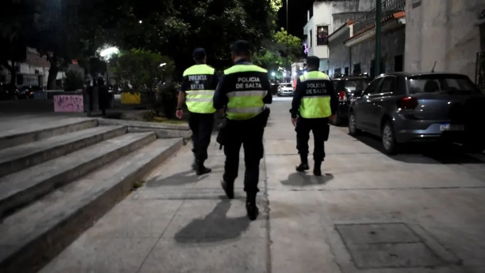 ¡No aprenden más! La policía de Salta desbarató cinco fiestas clandestinas y se multó a más de 80 personas