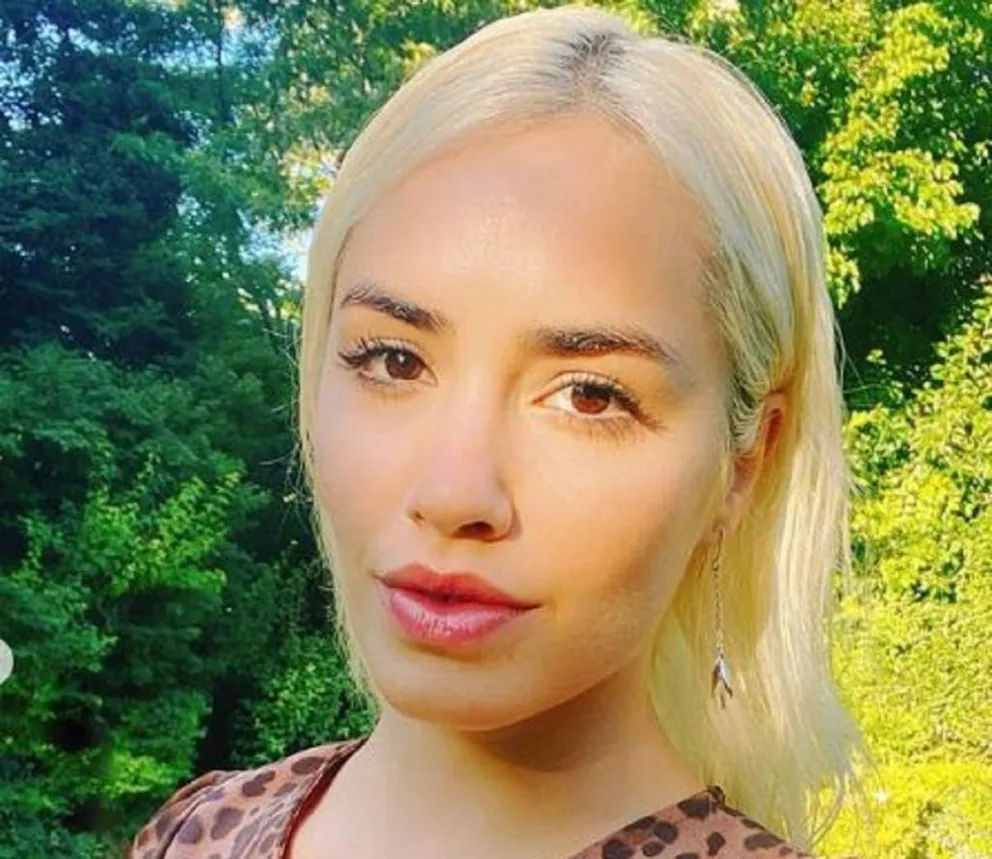 Lali Espósito compartió unas fotos de alto voltaje: micro bikini y a puro fuego