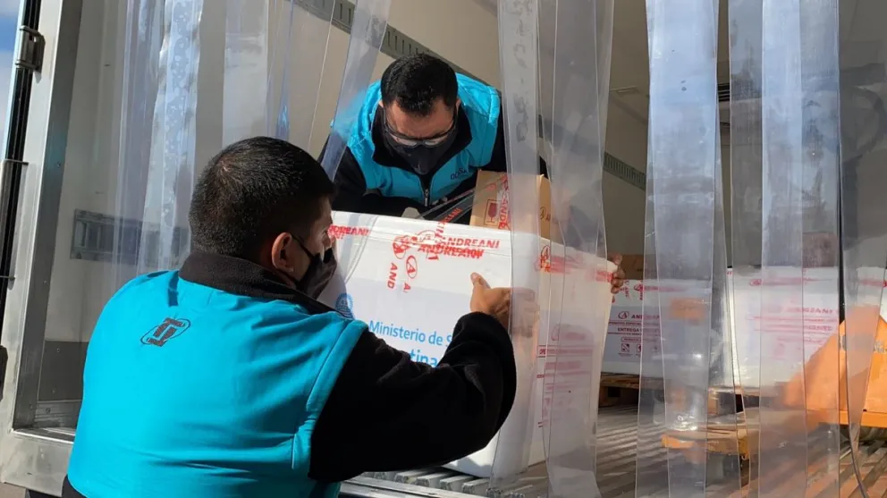 Escándalo en Santiago del Estero: quiénes son los enfermeros que se robaron vacunas y las vendían clandestinamente