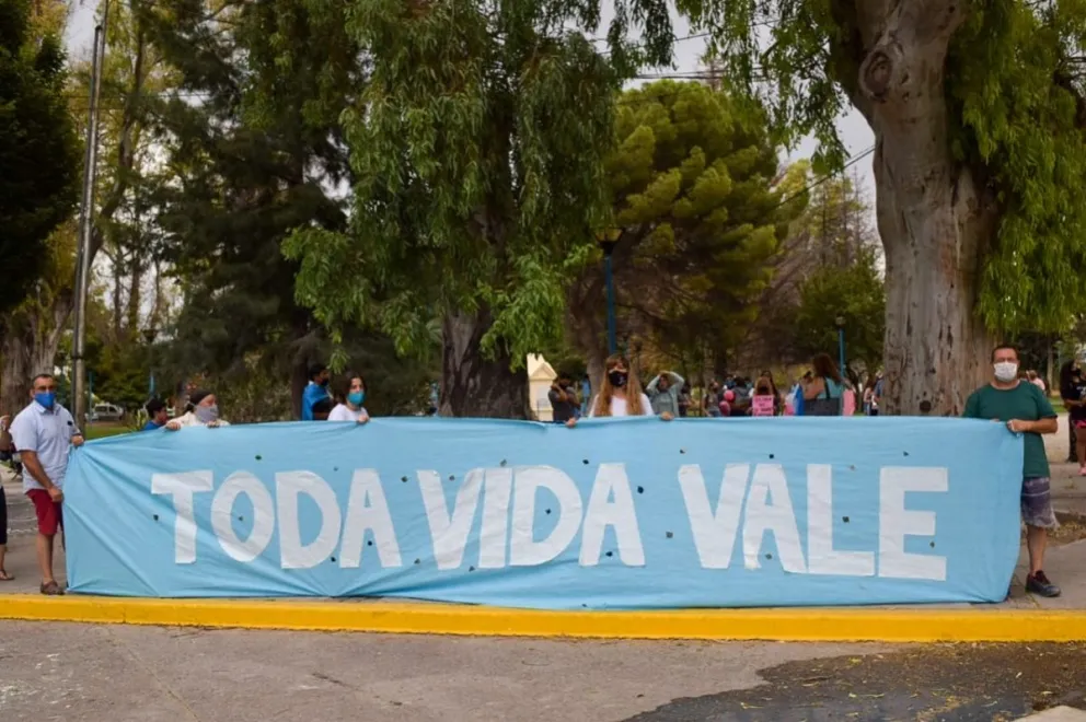 Volvió a hablar el padre Pepe contra el aborto: "Hay encuestas que no las hacen públicas"