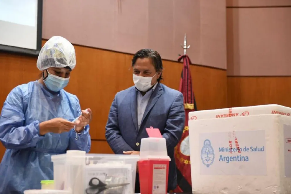 Coronavirus en Salta: cuántos trabajadores sanitarios fueron vacunados con la Sputnik V en Capital y el interior