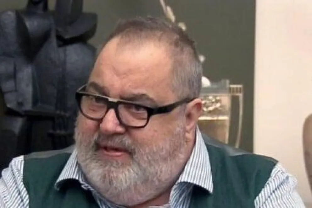 Jorge Lanata afirmó que el kirchnerismo manipuló a la ANMAT para aprobar la vacuna
