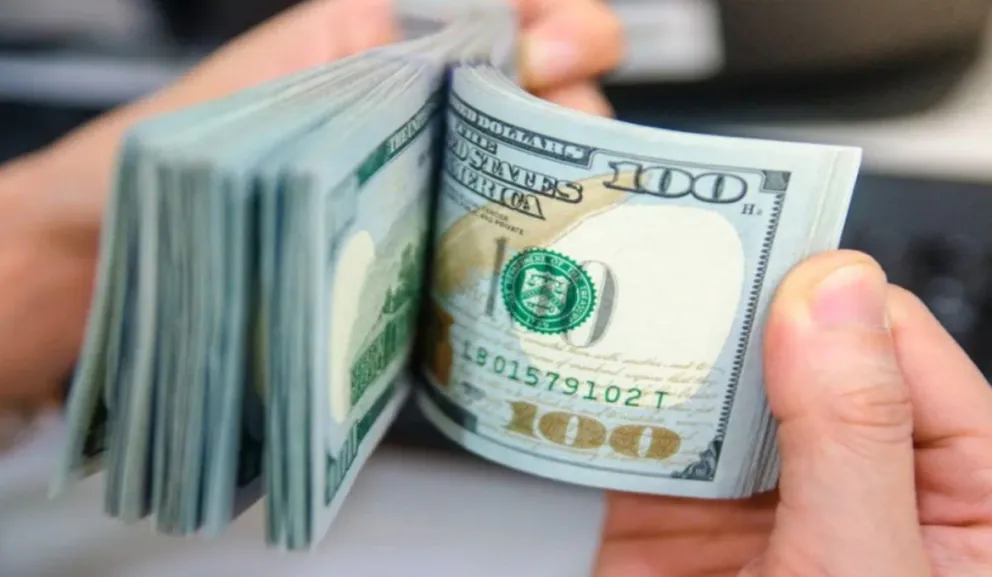 Dólar. Fuente: (Twitter)