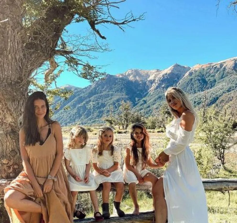 Wanda y Zaira Nara a puro llanto tras su despedida luego de sus vacaciones juntas