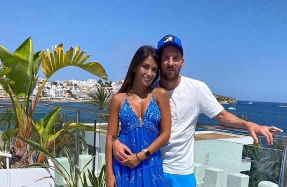 Antonela Roccuzzo y Lionel Messi ponen fin a los rumores de separación tras sus postales de fin de año