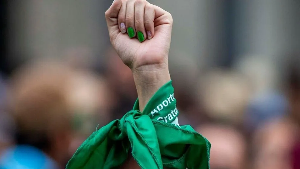 Las mujeres que fueron encarceladas por aborto, deberán ser sobreseídas