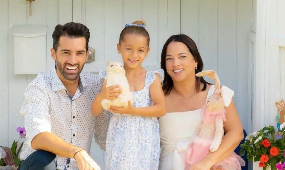 Adamari López fue duramente criticada por ir a Disney con su familia