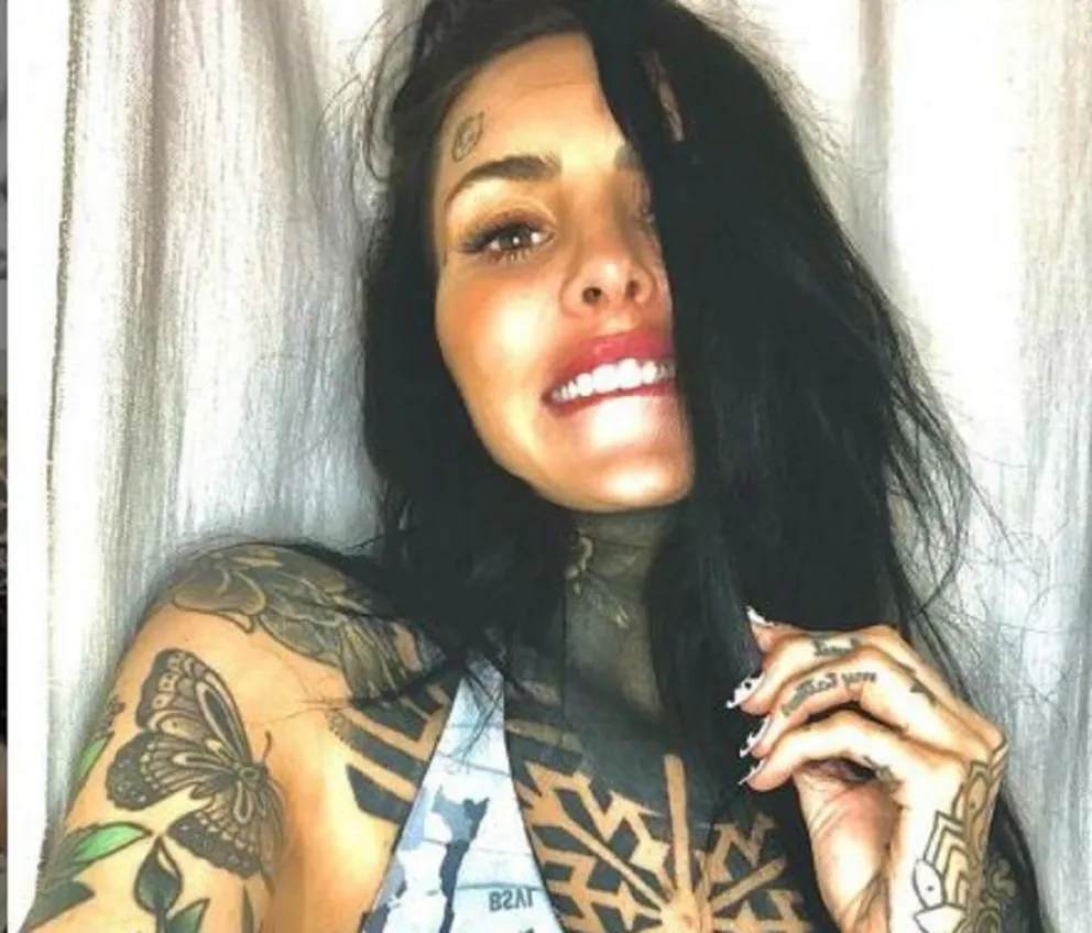 Cande Tinelli dejó sin aliento a todos al posar con un atrevido bikini