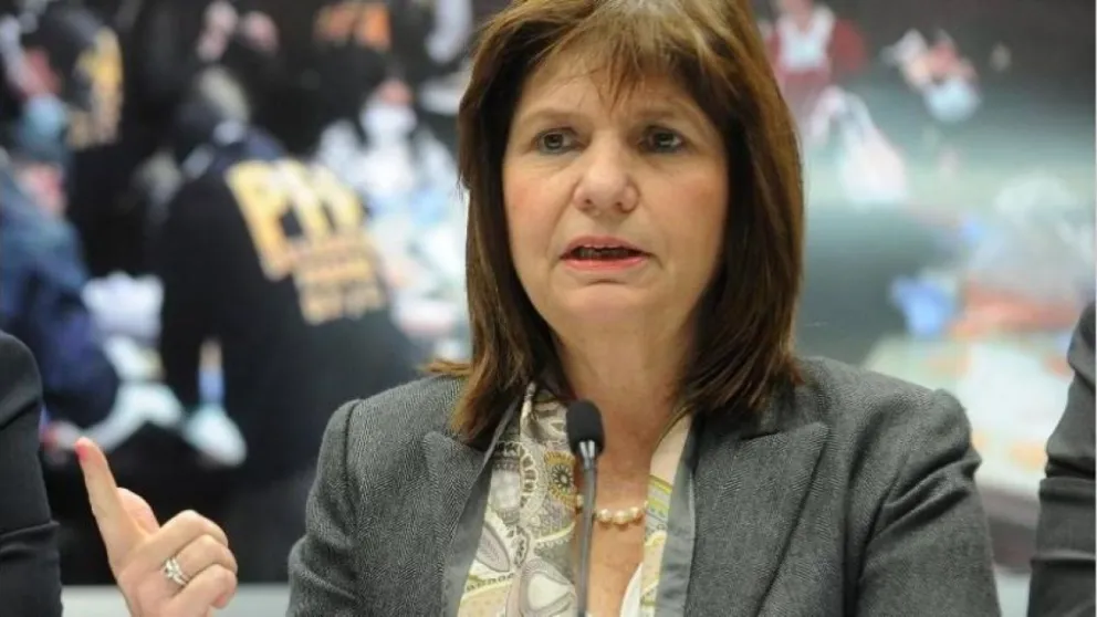Patricia Bullrich trató de "monarca" al Presidente nacional por la nueva medida