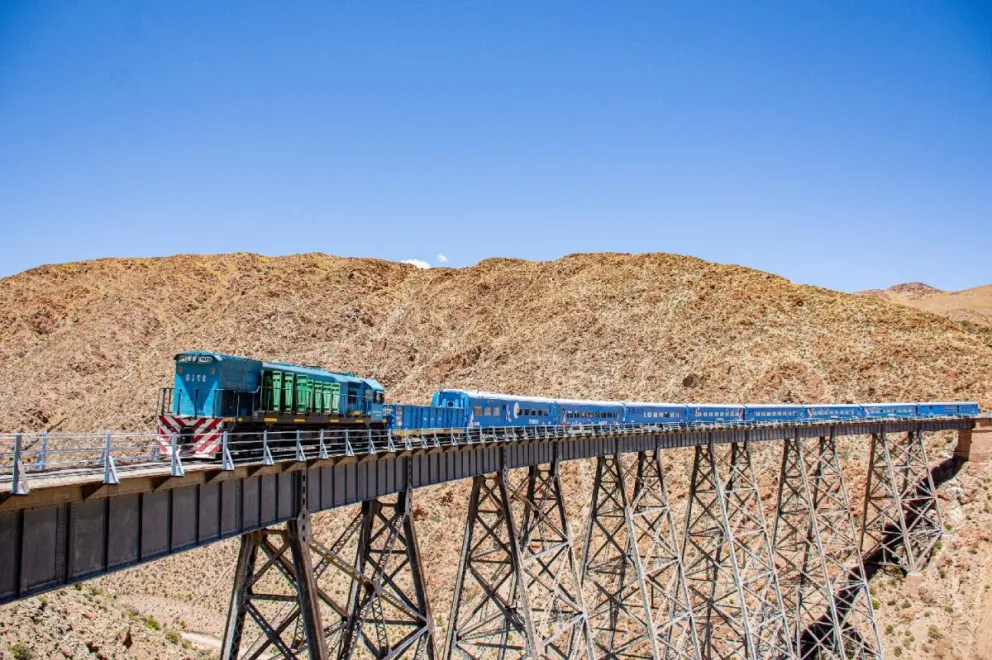 Desde hoy, el Tren de las Nubes vuelve a operar con pasajes recontra baratos