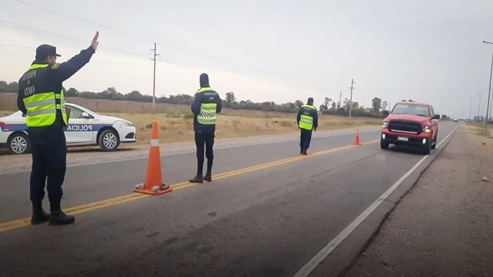 Lunes de terror: encuentran el cadáver de un hombre al costado de la Ruta Provincial 21